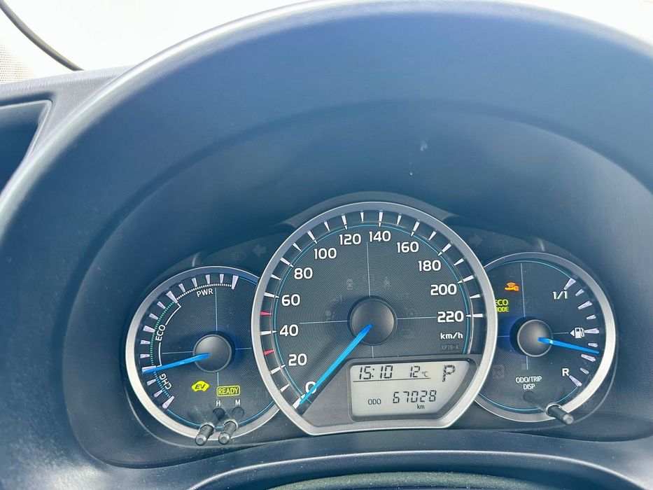Toyota yarın hybrid