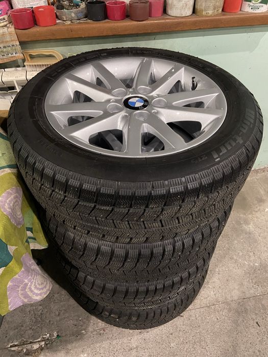 Продам комплект зимней резины с дисками