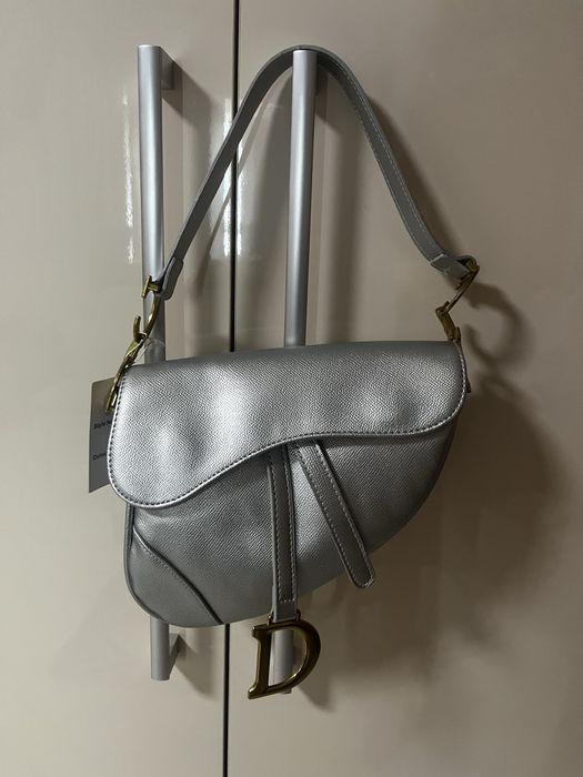 Metallic Silver Christian Dior Saddle чанта