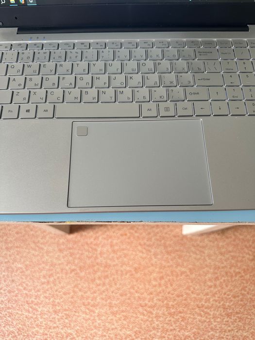 Ноутбук в идеальном состоянии