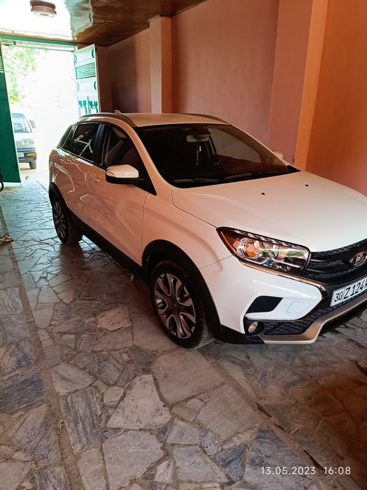 Лада XRAY CROSS 2020