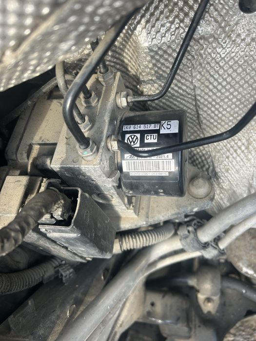Pompa ABS Volkswagen Jetta Hybrid 2014
