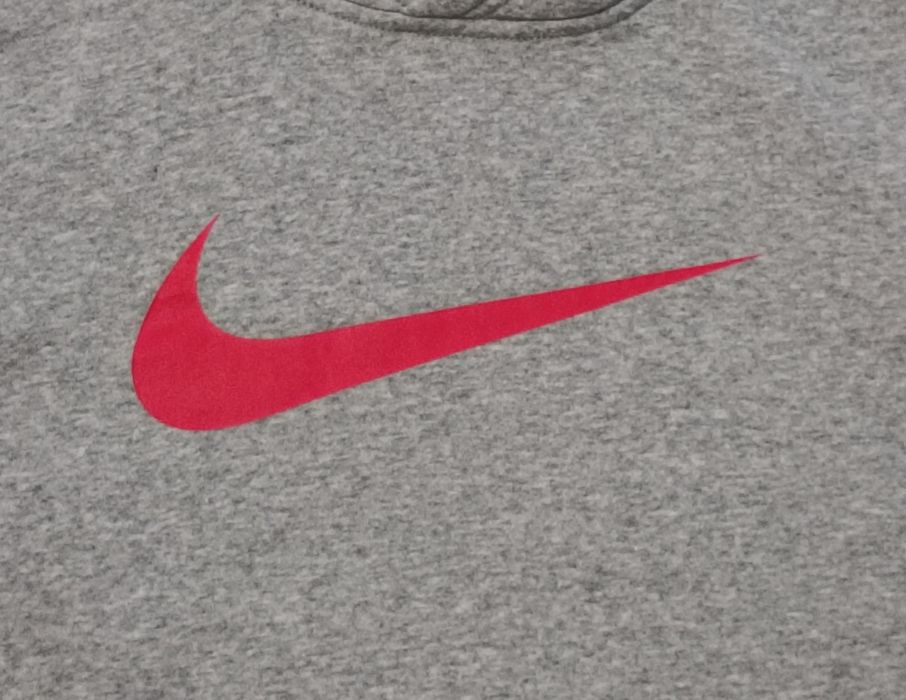 Nike NSW Repeat Logo Hoodie оригинално горнище ръст 147-158см Найк