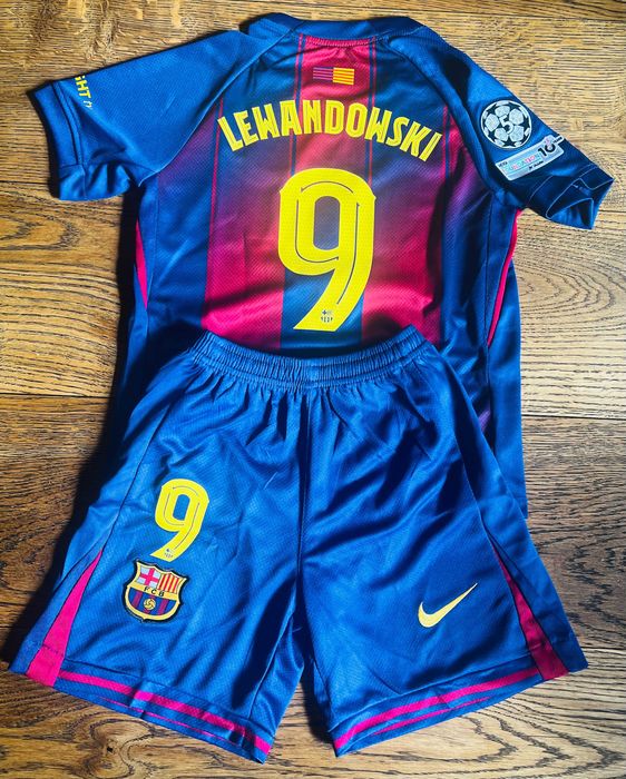 Детски екип Барселона / Barcelona / Левандовски/Lewandowski - НАЛИЧЕН