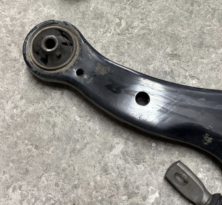 Рычаги от кмюамри 40,45 ОРИГИНАЛ