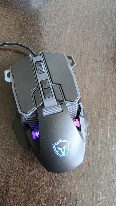 Vând mouse gaming