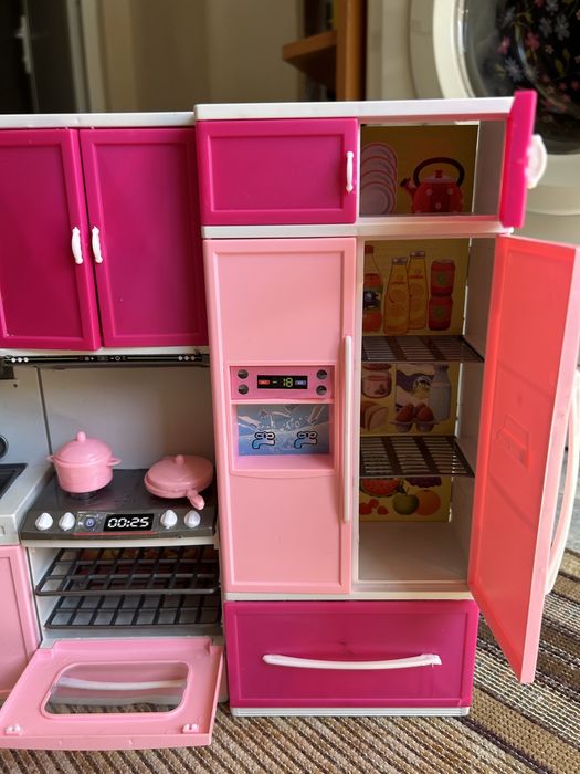 Кухня  за  кукла барби