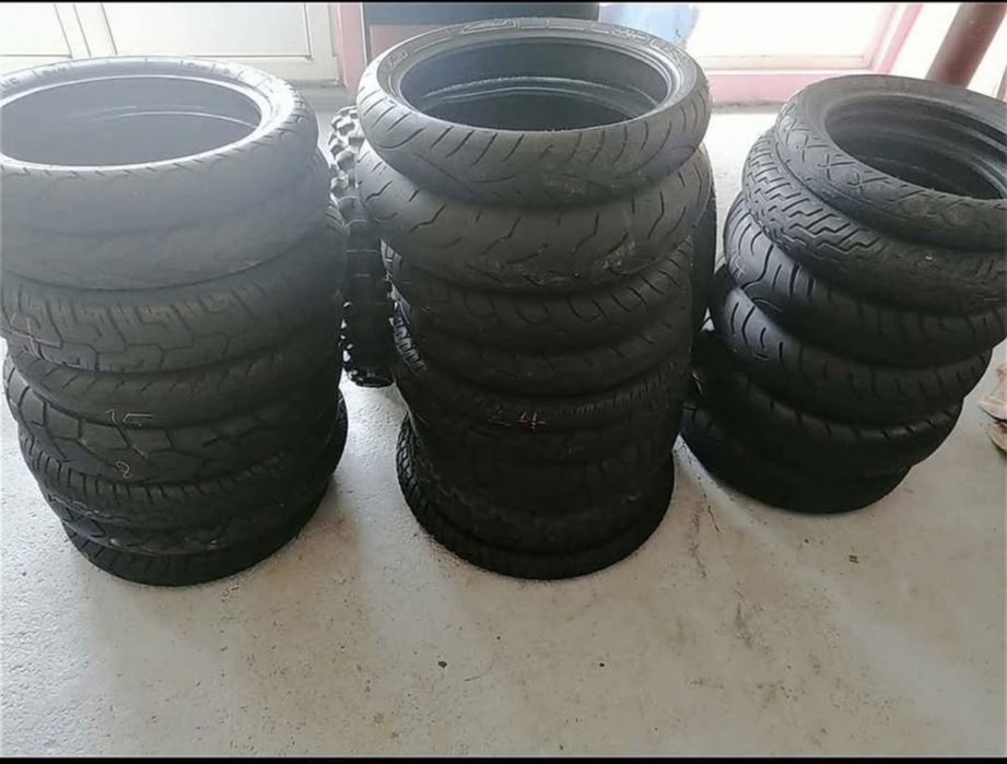 Cauciucuri moto stare buna!