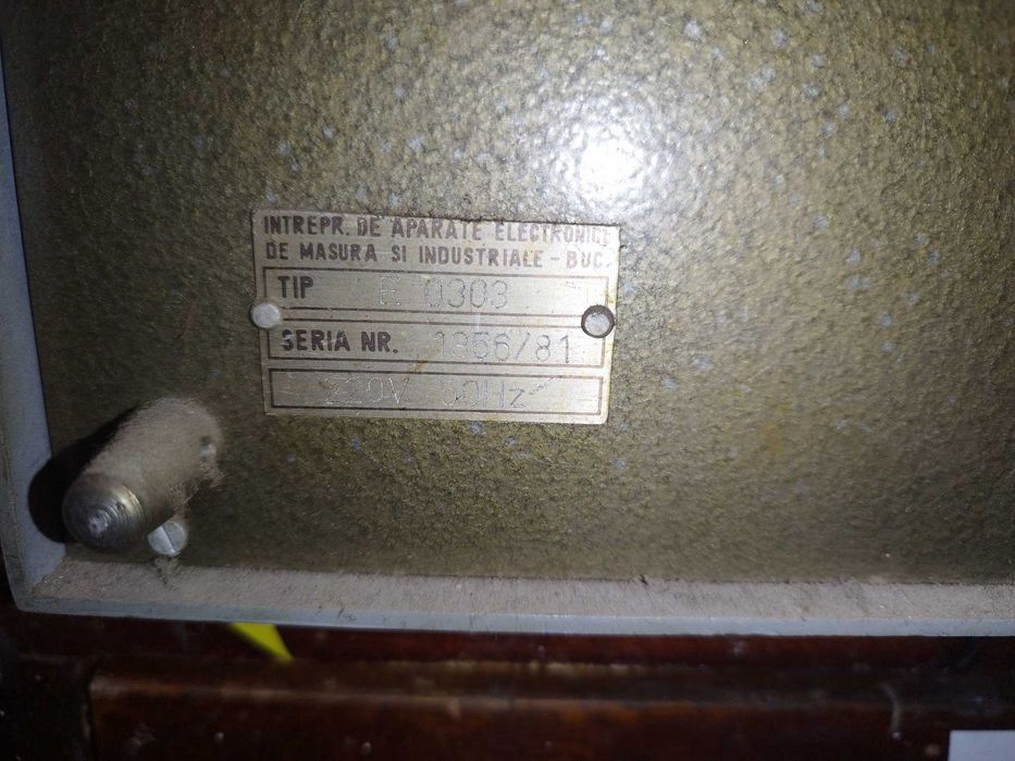 Voltmetru electronic E 0303 IEMI românesc, vintage
