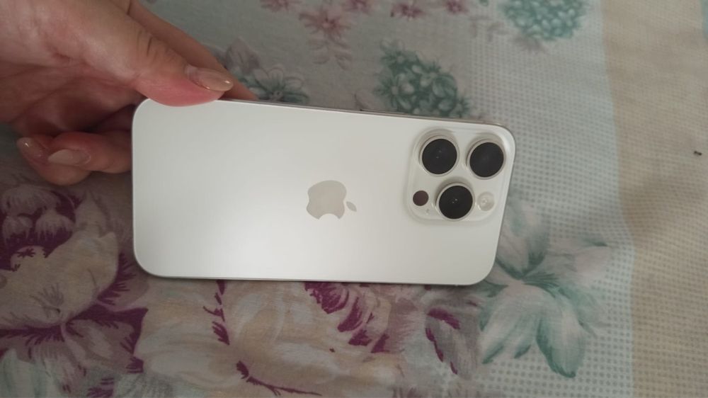 Iphone 15 pro silver 512gb