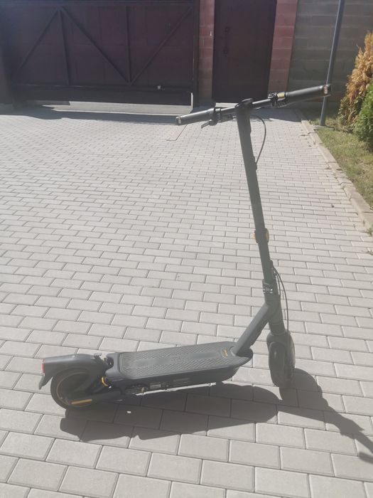 Ninebot Kick Scooter MAX G2