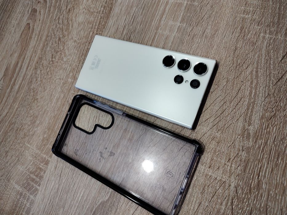 Samsung s23 ultra 8/256 перфектен (БАРТЕР)