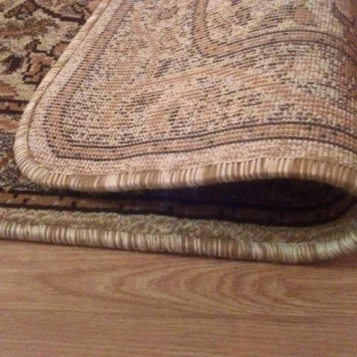 Covor nou- Dimensiuni: 100 cm lungime, 65 cm latime