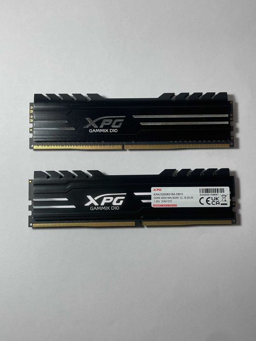XPG Gammix D10 DDR4