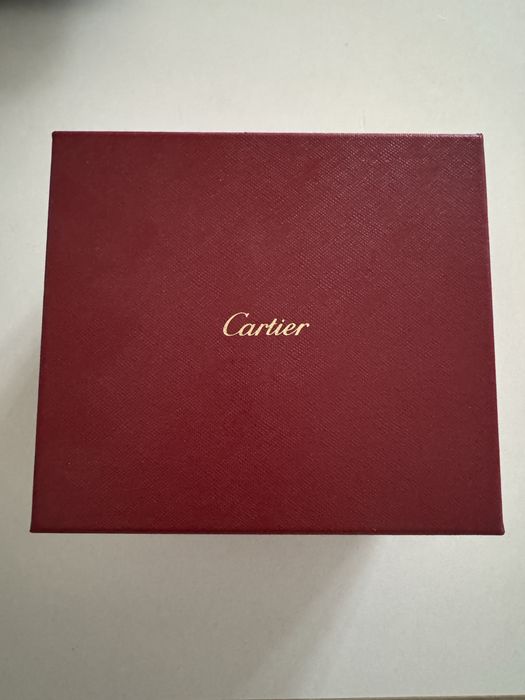 Cartier часы tank must