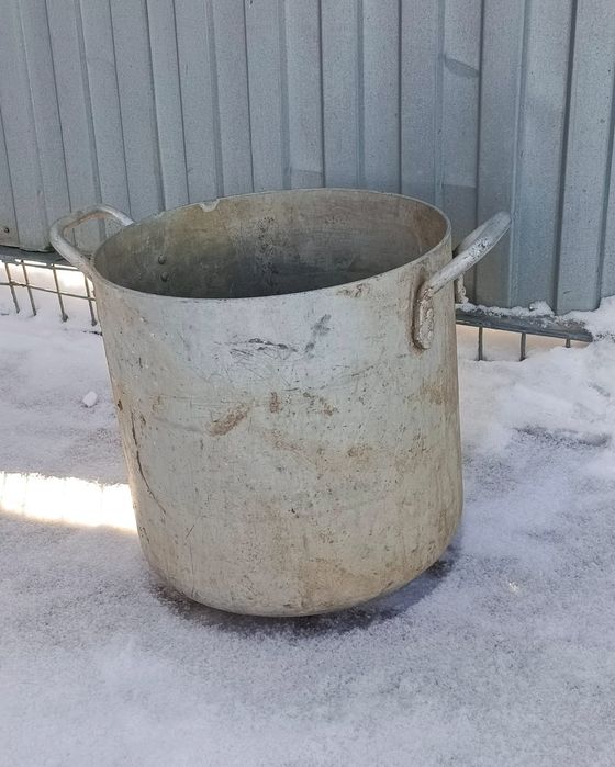 Продам советскую кастрюлю 30 литровые