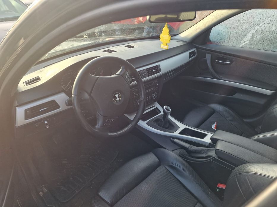 Dezmembram BMW E90 Facelift 2011 2.0d N47D20C Manual
