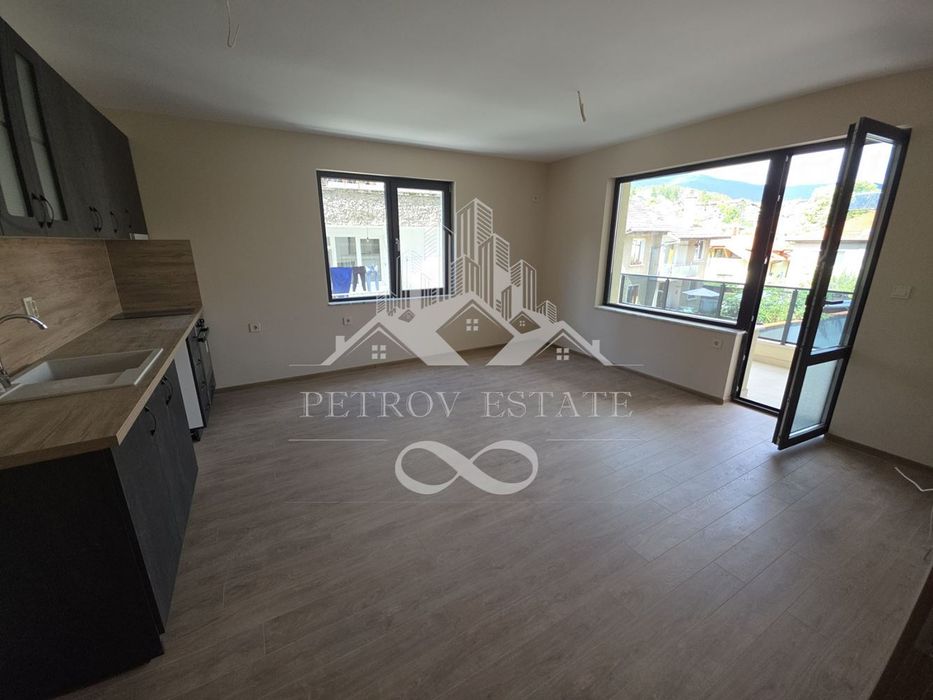 Продава се Двустаен апартамент в Велинград - 57 кв.м за 1402 €/кв.м - Снимка #2