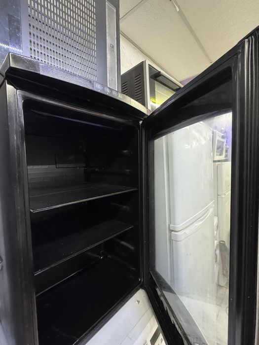 Хладилна витрина samsung