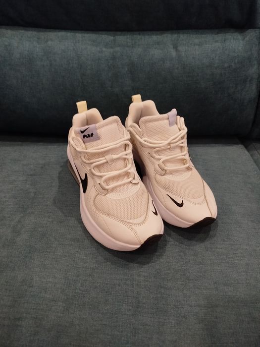 Nike air цена 40€