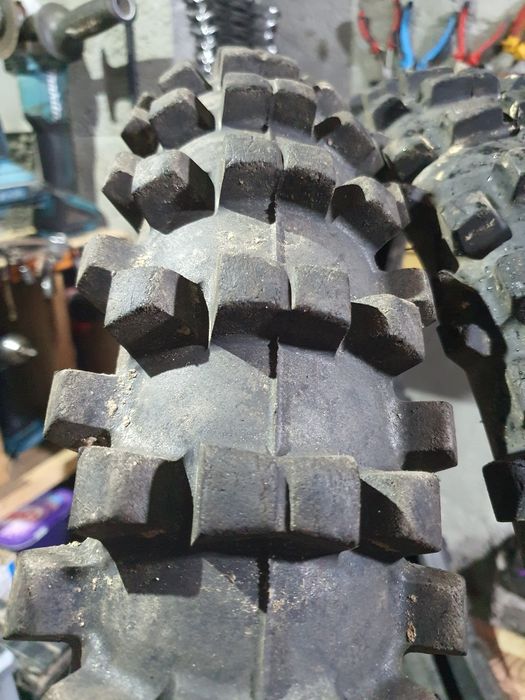 100 90 19 (dunlop bridgestone michelin pirelli) 110 90 19 cross enduro