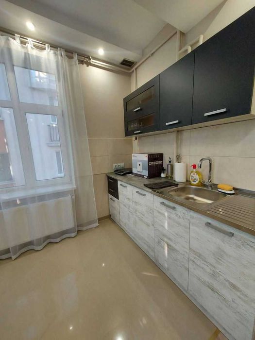 Дава се под наем Едностаен апартамент в София, Надежда 1 - 40 кв.м за 300 € - Снимка #2