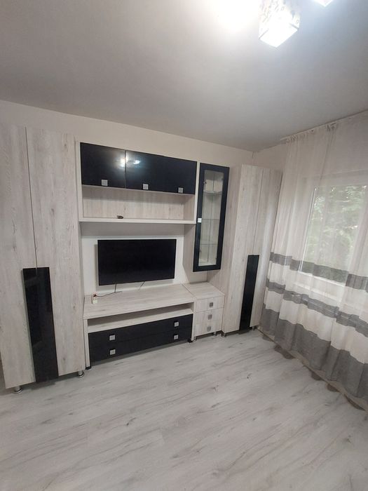 Garsonieră de închiriat