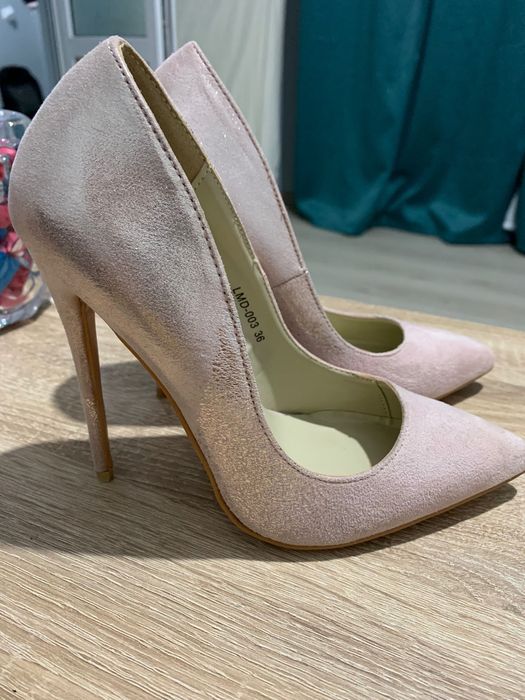 Pantofi stiletto roz pudrat