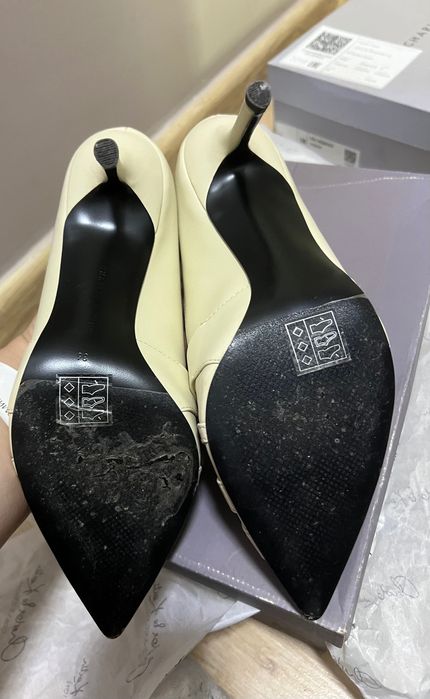 Туфли Charles & Keith