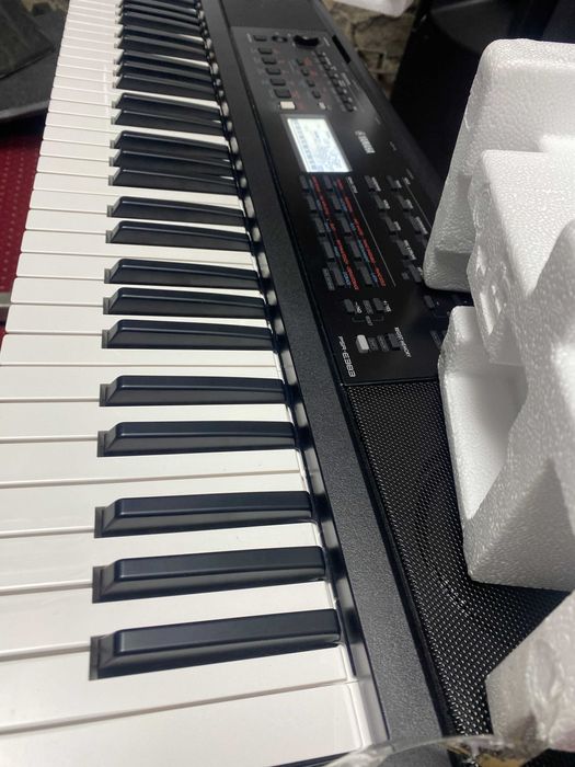 Urgent.Orga electonica Yamaha PSR-E383. 61 clape. Produsul este nou!