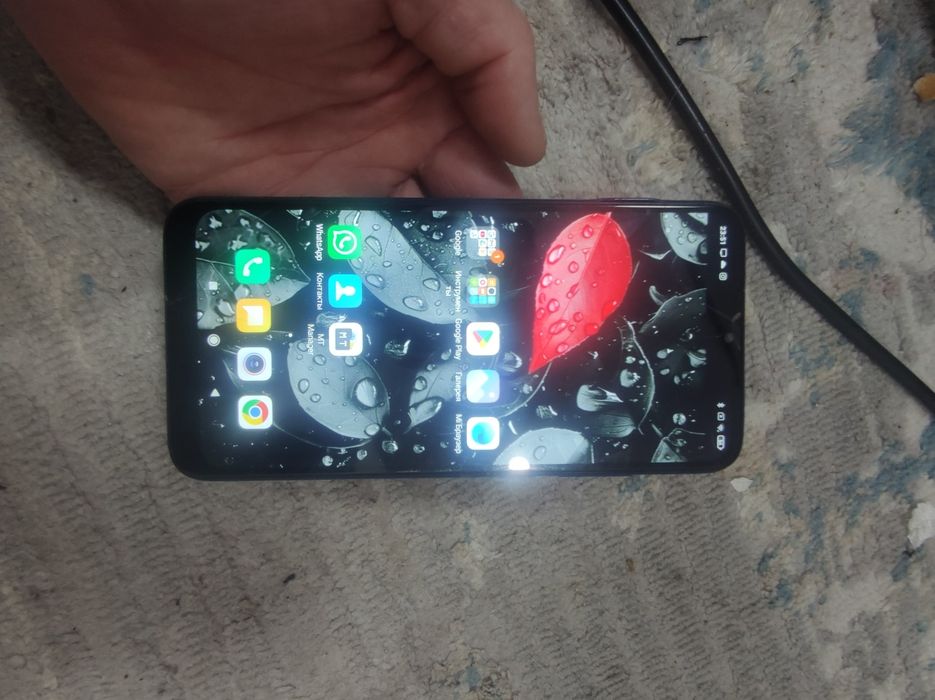 Продам смартфон Redmi 8