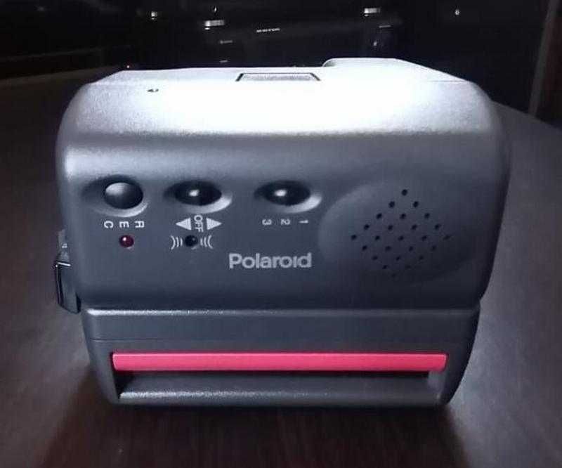 Polaroid 636 Talking Camera