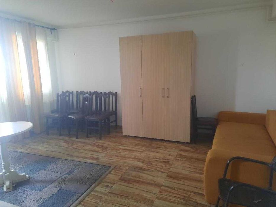 Inchiriez ap 2 cam Militari Residence