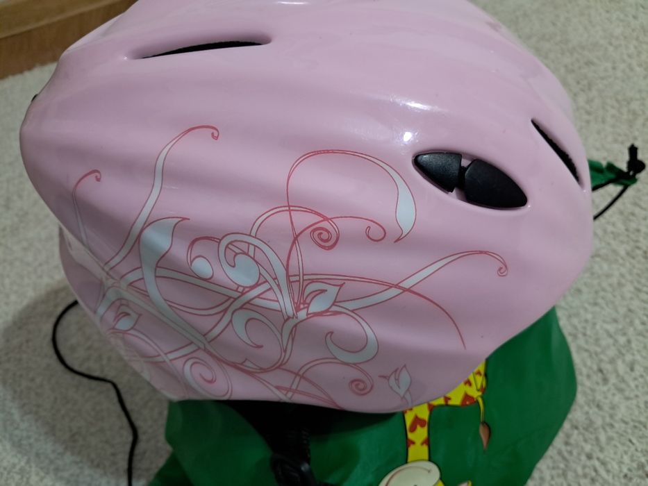 20 lei amândouă! Cască fete biciclete/role/protecție/sky