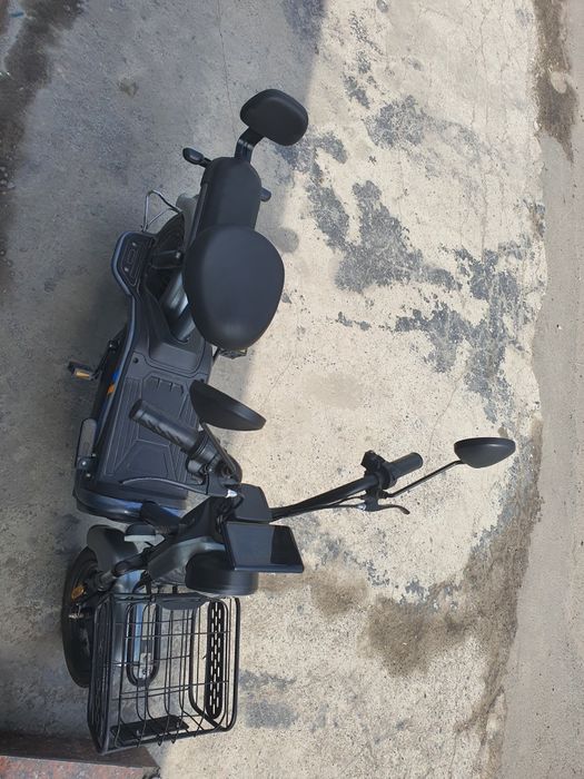 Demansh skuter elektrichiskiy