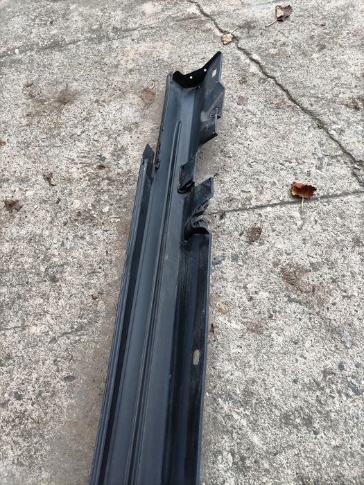 Праг ляв за C klasa w205