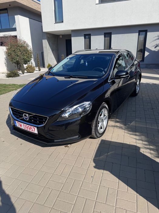 Volvo V40 Design