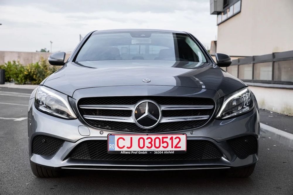 Mercedes-Benz C Mercedes Benz C220d 2.0 194 cp 88.000 KM Distronic