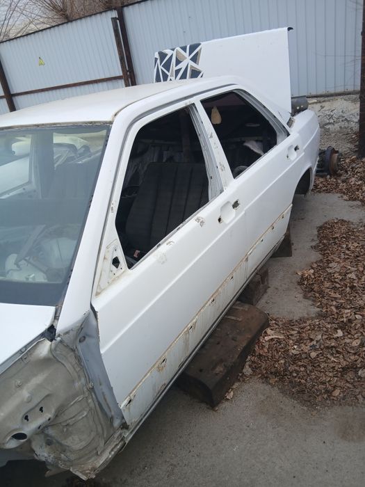 Запчасти ауди б4 мерседес 190