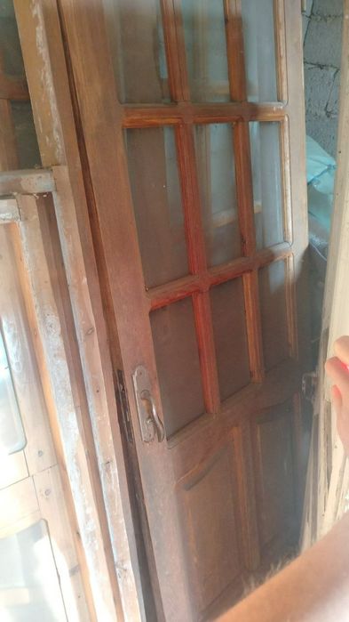 3 ta eshik. 3 ta deraza oy nasi bilan kampelikt