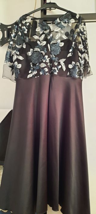 Vand rochii ocazie/ evenimente