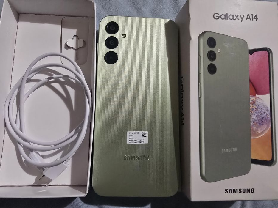 Продавам Samsung A14