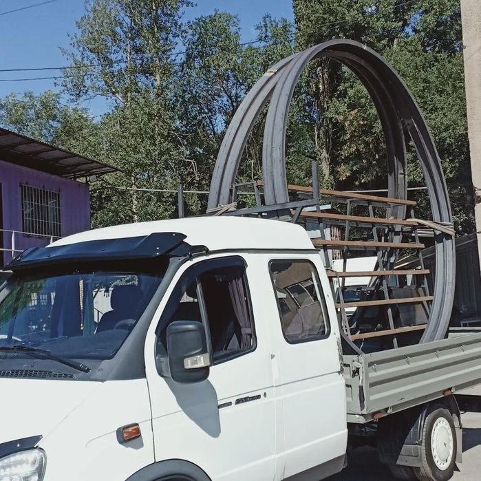 Грузоперевозки. Доставка пирамида.