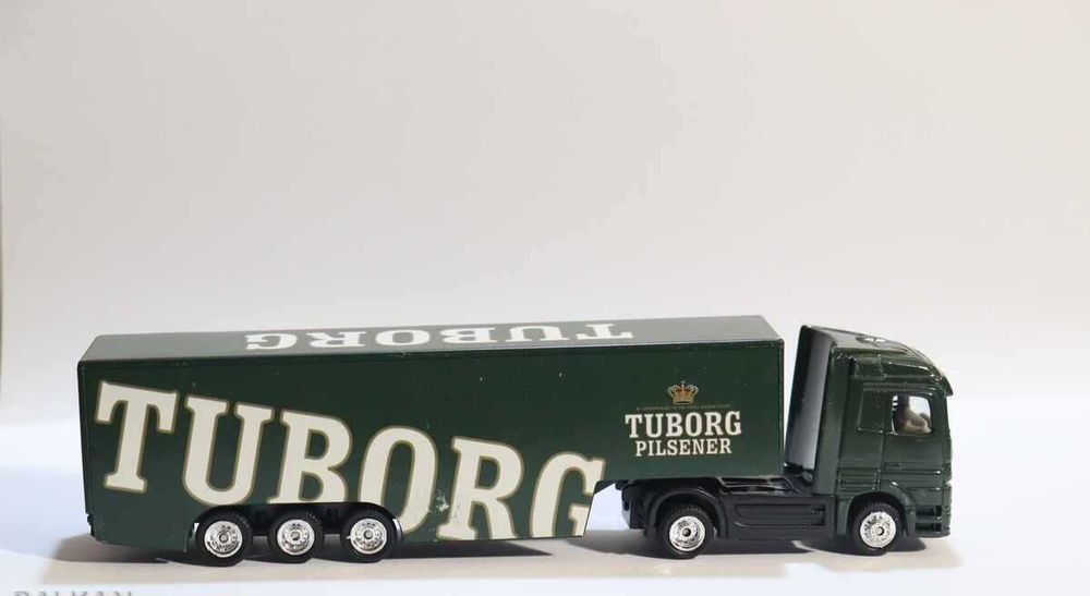 Модел камион 1/87 3броя тема Бира MACK  MERCEDES BENZ Ман Tuborg