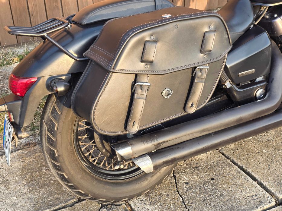 Honda Shadow Black Spirit VT750C2B