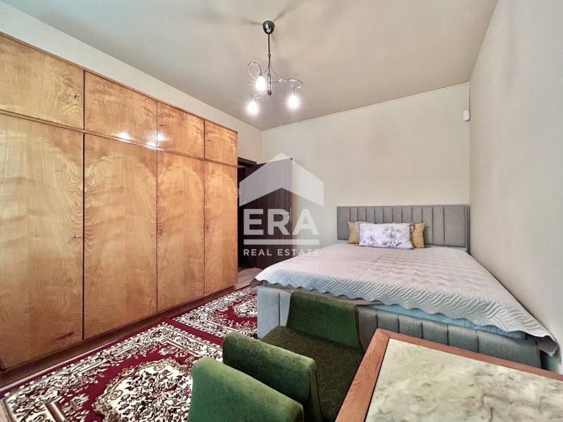 Дава се под наем Двустаен апартамент в София, Иван Вазов - 60 кв.м за 600 € - Снимка #1