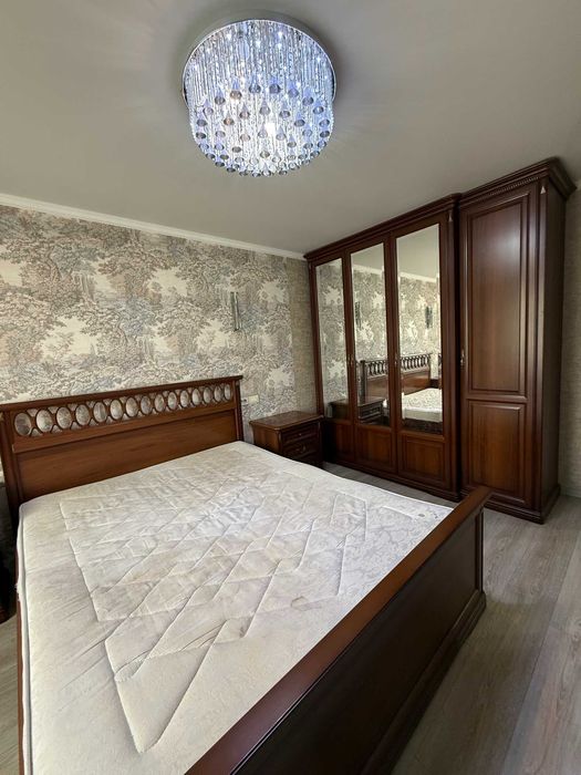 продам 4 ком квартиру в ЦЕНТРЕ
