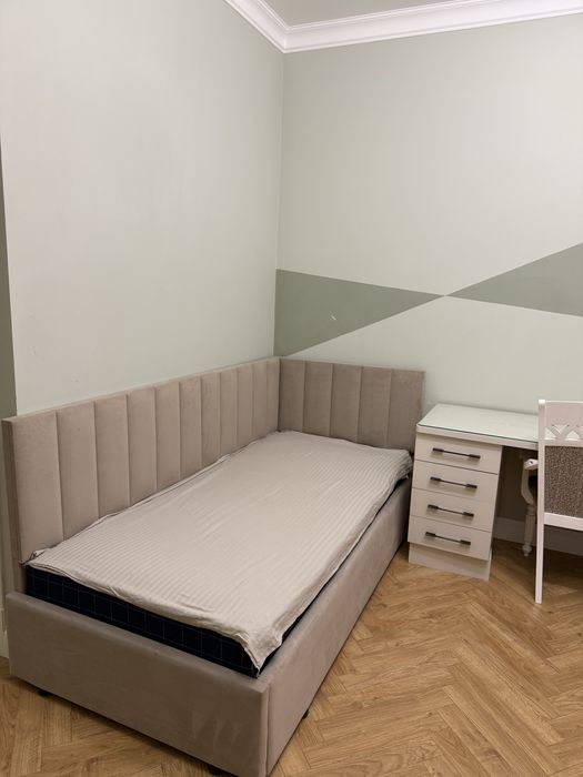 Продам кровать со шкафом
