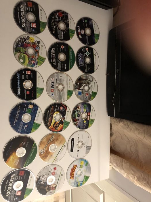 De Vânzare 40 de Jocuri pentru consola xBox 360!