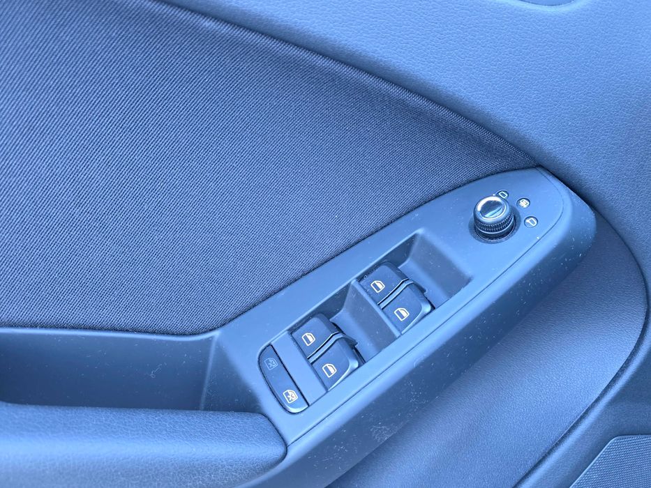 Audi A4 1.8i/6-ck./Газ.инж./Лизинг